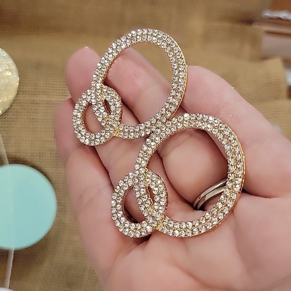 GORGEOUS LAYERED CRYSTAL HOOP EARRINGS, 925 posts - Picture 6 of 12